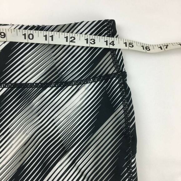 Nike Womens Capri Pants Black White Diagonal Stripes Stretch Running Dri-Fit M - Picture 10 of 12